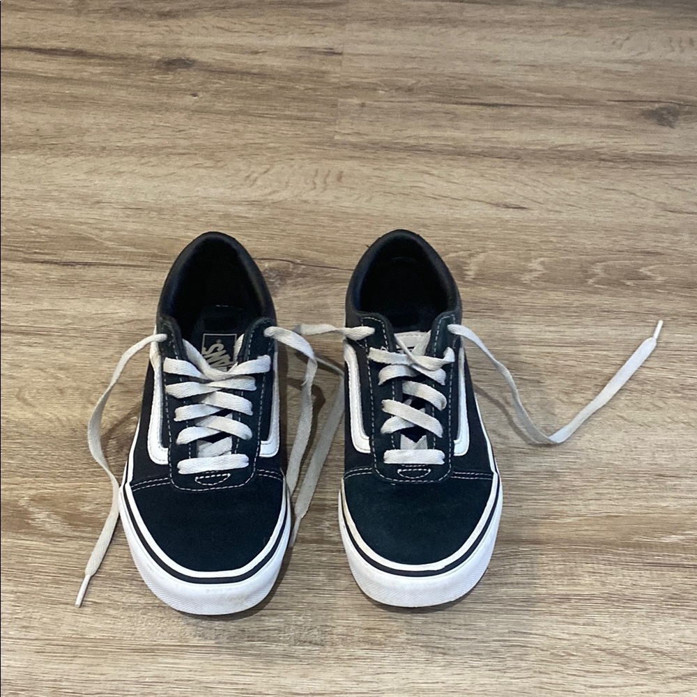 Vans Kids Sneakers - Black and White